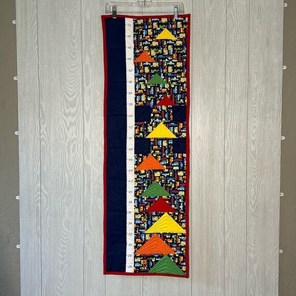 Kids room quilted growth truck with cars and trucks - Picture 1 of 4